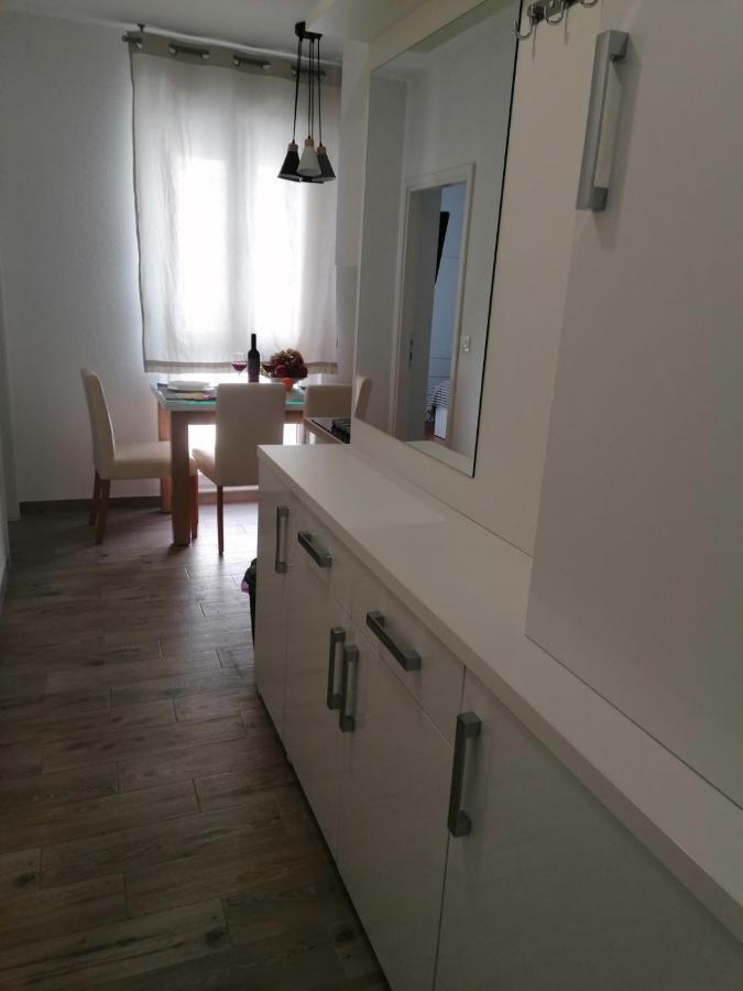 Apartman Petra Пула Екстериор снимка